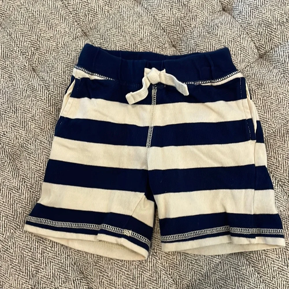 Gymboree shorts size 18-24 mths